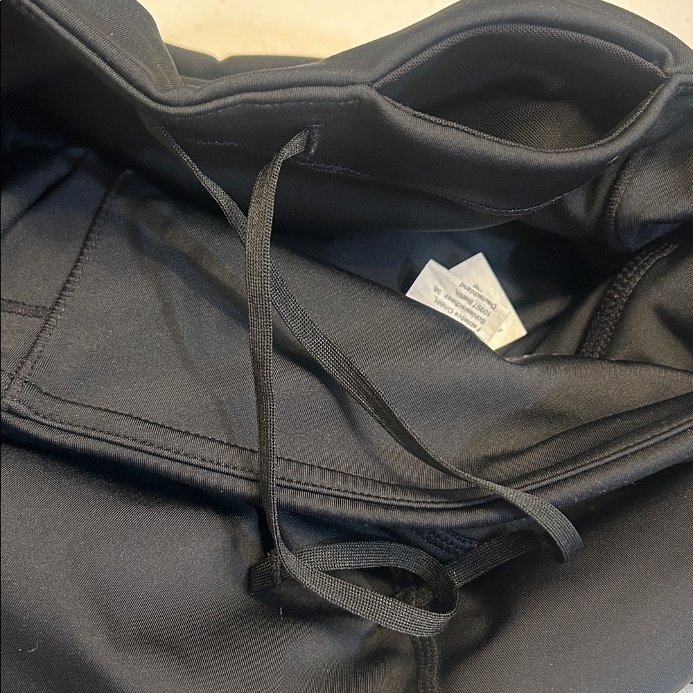 Fabletics Motion 365 + Piped High-Waisted Run Black Women's Bike Shorts Medium - Picture 9 of 12